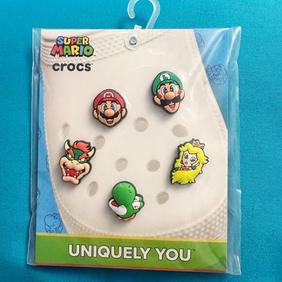 SUPER MARIO BROS Crocs JIBBITZ CHARMS 5 Pack luigi bowser yoshi princess peach - Picture 1 of 2